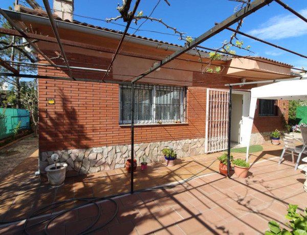 Casa o chalet independiente en venta en calle Astres, 26