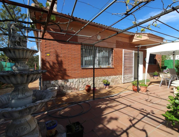 Casa o chalet independiente en venta en calle Astres, 26