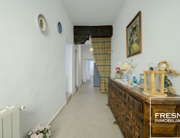 Chalet adosado en venta en Olivo