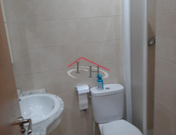 Piso en venta en avenida Llanos de Nava