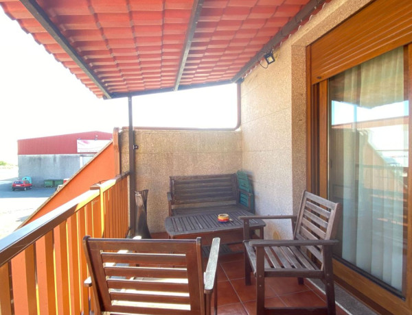 Chalet adosado en venta en Teo