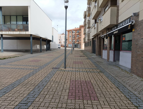 Alquiler de Local en calle Tomás San Martín