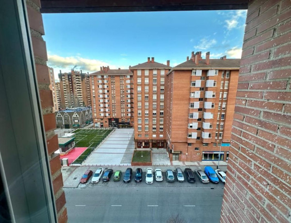 Piso en venta en calle de Mateo Seoane Sobral