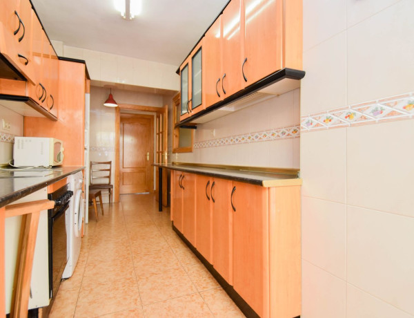 Piso en venta en calle Maestro Vives