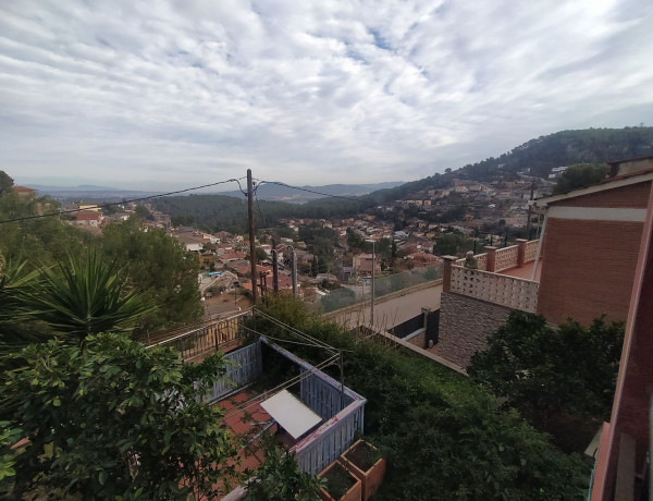 Casa o chalet independiente en venta en Urb. Creu Sussalba, Corbera de Llobregat