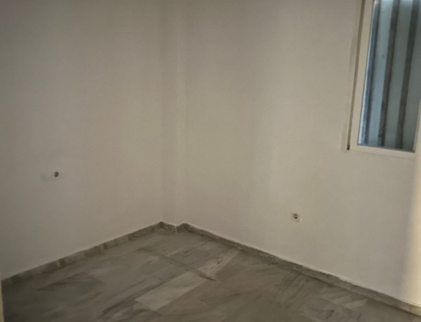 Piso en venta en calle Arroyo Totalán