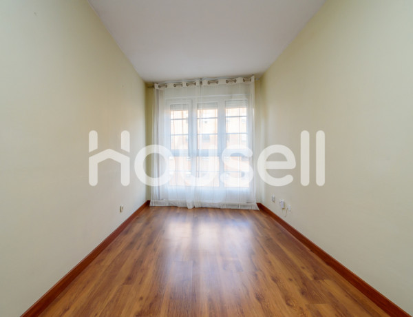 Piso en venta de 80 m² en Calle Puerto de Tarna, 33011 Oviedo (Asturias)