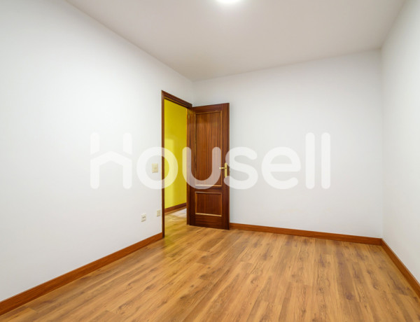 Piso en venta de 80 m² en Calle Puerto de Tarna, 33011 Oviedo (Asturias)