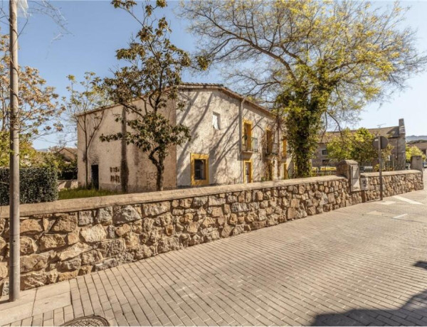 CASA A REHABILITAR  en venta en el centro de Collado Villalba