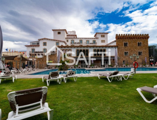 Residential building For sell in Castello D Empuries in Girona 