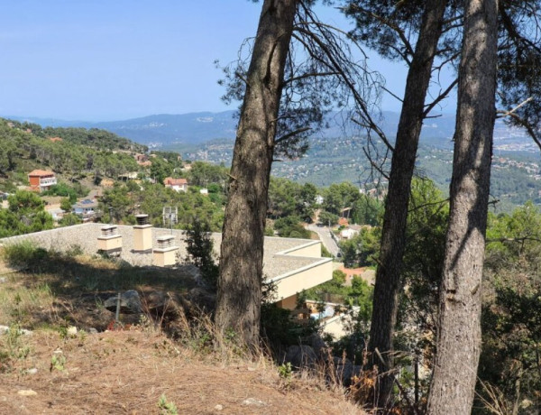 Urban land For sell in Corbera De Llobregat in Barcelona 