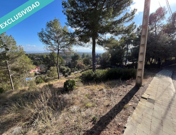 Parcela de 1070 m2 en Castellnou de Bages