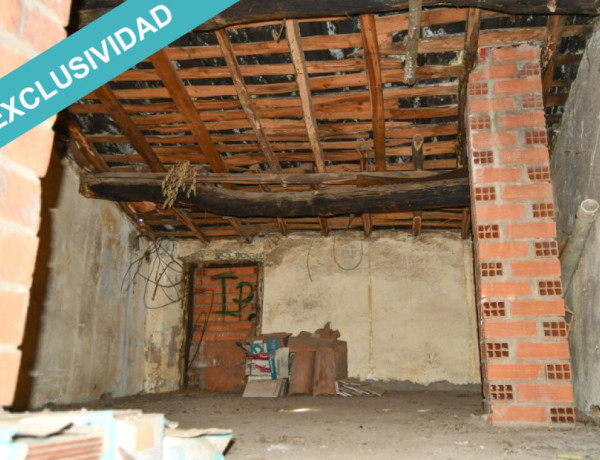 Un lienzo en blanco. Casa de de pueblo de 212m2 para reformar en plena Sierra de Gata.