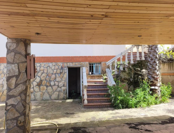 OPORTUNIDAD CHALET EN LAS VENTAS DE RETAMOSA