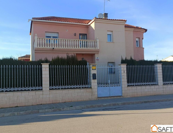 &quot; CUMPLE TU SUEÑO &quot;      Magnífica casa - chalet de 4 habitaciones