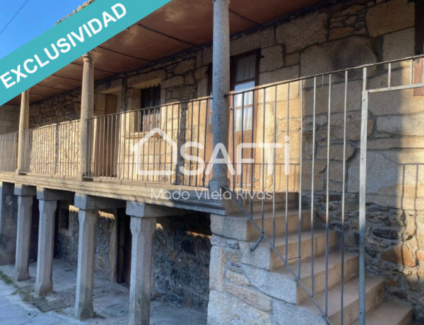 SE VENDE ESPECTACULAR CASA EN EL CENTRO DE LALÍN.