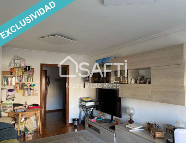 SAFTI VENDE PISO DE TRES HABITACIONES EN UNA QUINTA PLANTA CON ASCENSOR, GARAJE Y TRASTERO. EN AVD. DA FLORIDA EN VIGO.