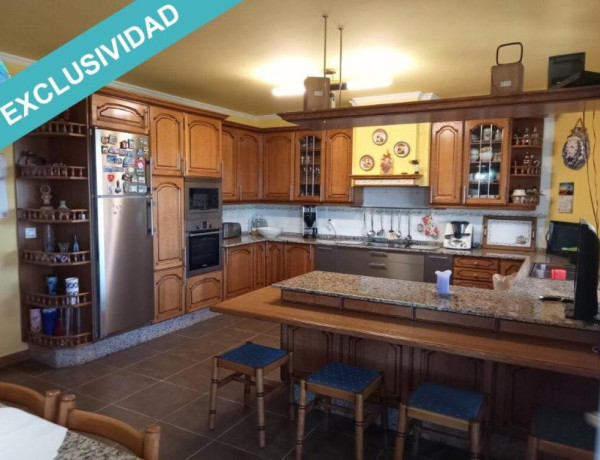 GRAN OPORTUNIDAD, excelente chalet en venta en Vilagarcia de Arousa