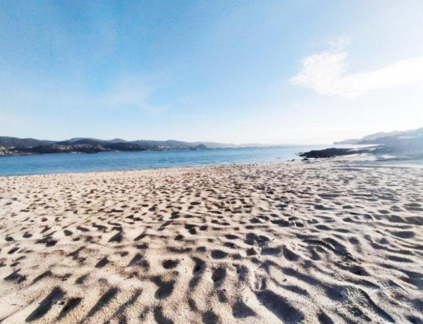 ¿Sabes esa casa con piscina, cerca de la playa con la que sueñas? ¡Aquí está!