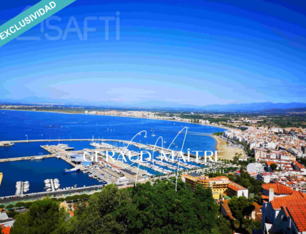 Commercial Premises For sell in Roses in Girona 