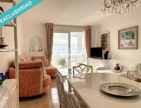 Apartamento de lujo de dos dormitorios con vistas al mar y plaza de aparcamiento