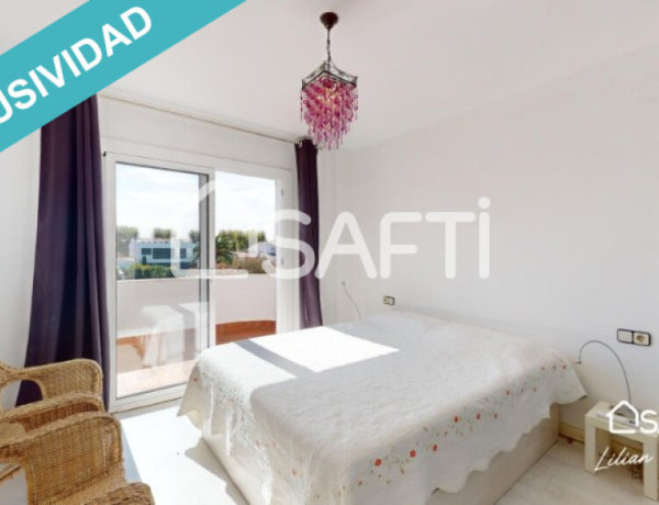 ¡EXCLUSIVO! Sublime casa situada en el ancho canal de Empuriabrava