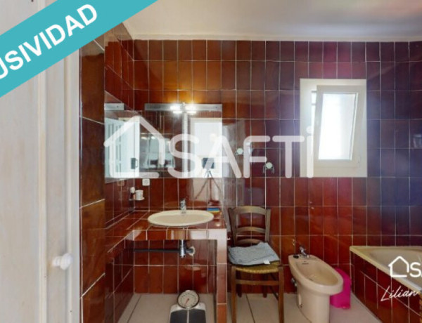 ¡EXCLUSIVO! Sublime casa situada en el ancho canal de Empuriabrava