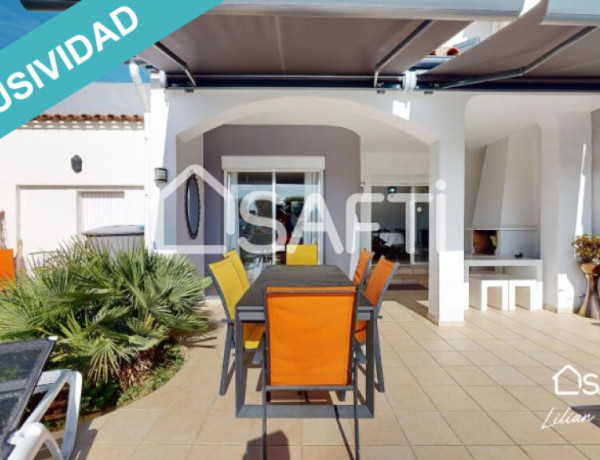 ¡EXCLUSIVO! Sublime casa situada en el ancho canal de Empuriabrava