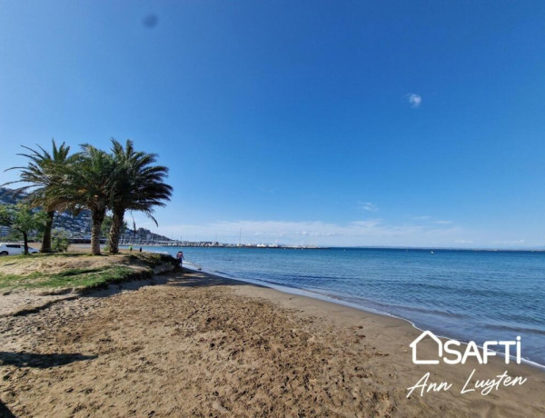 Local Comercial a 75 metros de la Playa en Roses, Costa Brava