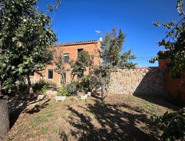 CASA DE PUEBLO A 6 KM DE SANTA MARÍA DEL PÁRAMO, EN SOGUILLO DEL PÁRAMO