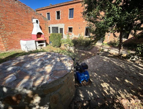 CASA DE PUEBLO A 6 KM DE SANTA MARÍA DEL PÁRAMO, EN SOGUILLO DEL PÁRAMO