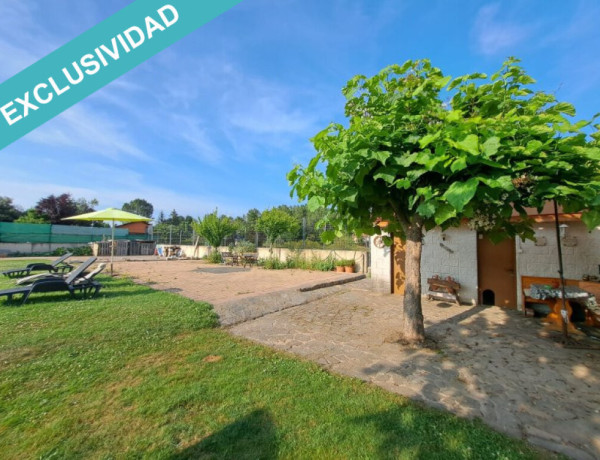 Finca rústica de recreo con piscina.