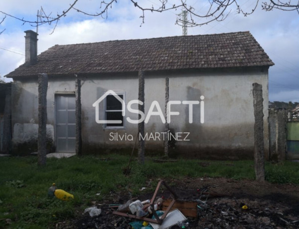 Country house For sell in Pesqueiras (Santa Mariña) in Pontevedra 