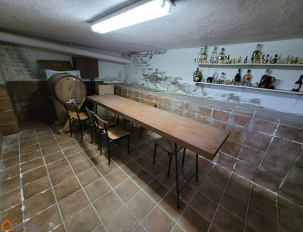 OPORTUNIDAD!!!!! VENTA DE CHALET ADOSADO EN PALAZUELOS DE ERESMA (CERCA DE SEGOVIA).