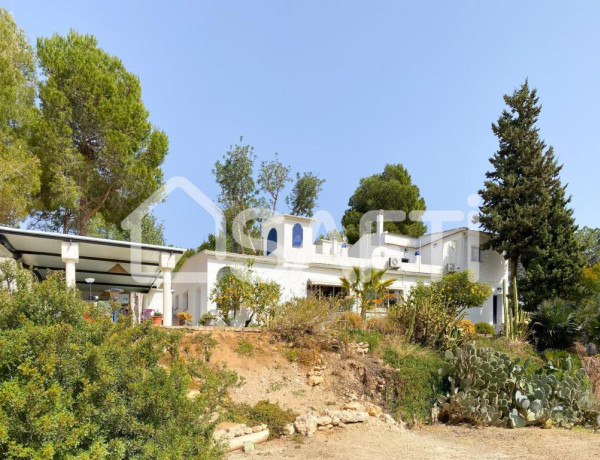 Country house For sell in Montserrat in Valencia 