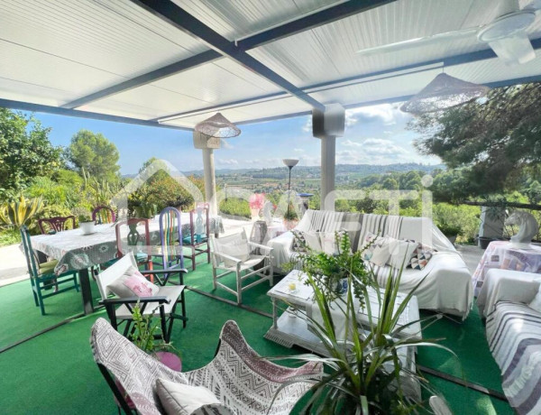 Country house For sell in Montserrat in Valencia 