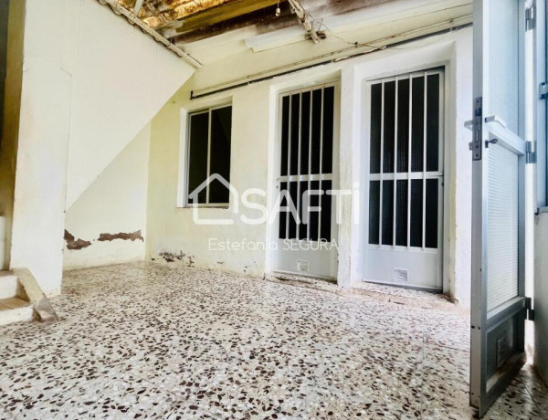 CASA DE 4 DORMITORIOS EN PLANTA BAJA EN ROLDÁN