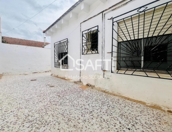 CASA DE 4 DORMITORIOS EN PLANTA BAJA EN ROLDÁN