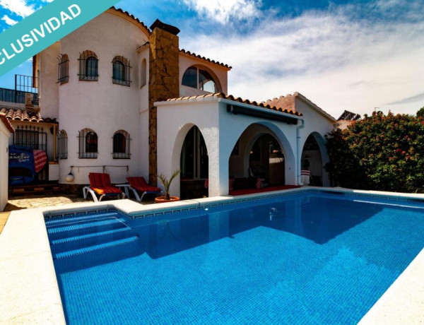 Villa amarre 12,5 m, piscina, 4 dormitorios, 3 baños, piso independiente, garaje