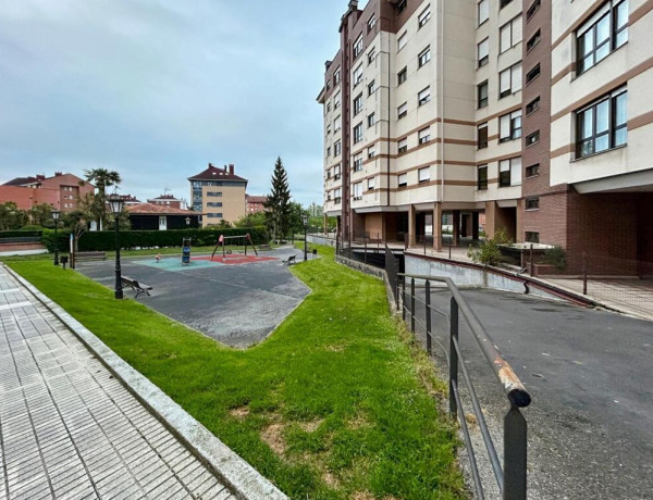 Excelente ubicación, a un paso del centro de Oviedo. ASTURIAS.  Tren, autobús, autopista etc. Entorno natural y tranqulo