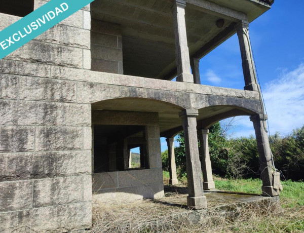 Urban land For sell in Santa Comba in Pontevedra 