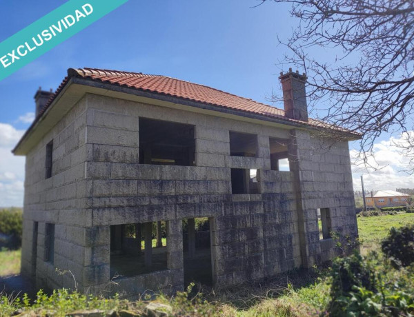 Urban land For sell in Santa Comba in Pontevedra 