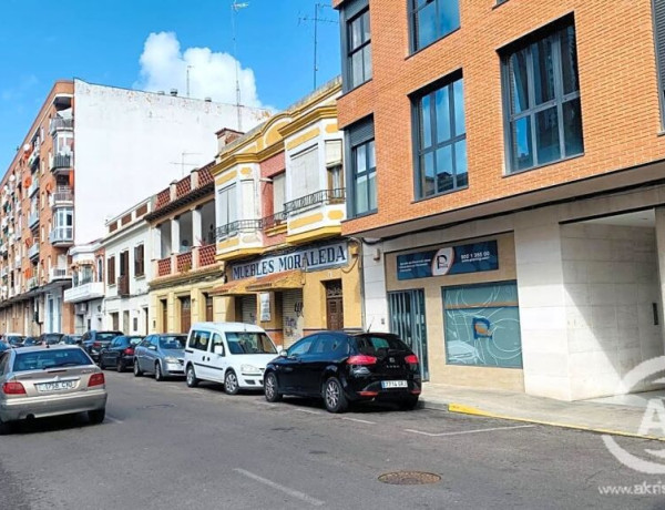 LOCAL MUY PRÓXIMO AL CENTRO DE LA CIUDAD