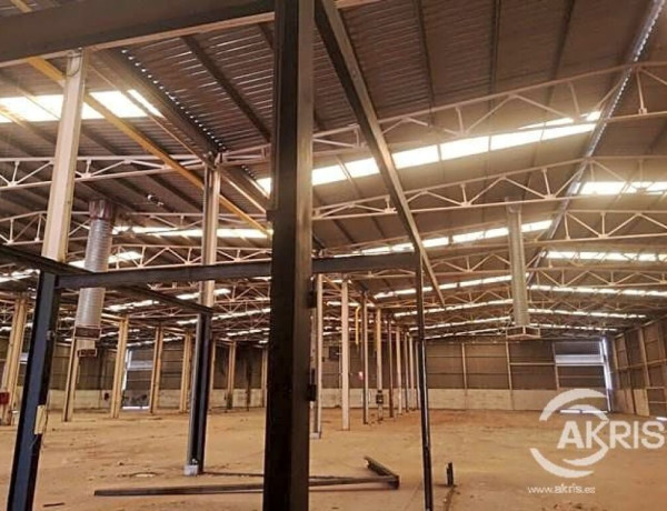 NAVE INDUSTRIAL CON UNA UBICACIÓN INMEJORABLE