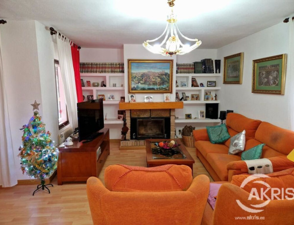 CHALET INDEPENDIENTE EN OLIAS DEL REY