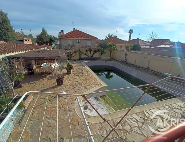 Casa / Chalet en venta en Huecas de 356 m2