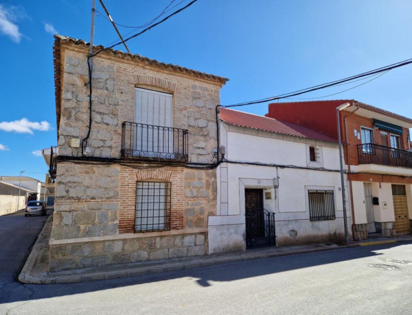 CASA DE PUEBLO EN MAZARAMBROZ