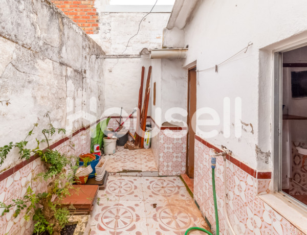 Casa en venta de 91 m² en Calle Mateo Inurria, 14520 Fernán-Núñez (Córdoba)