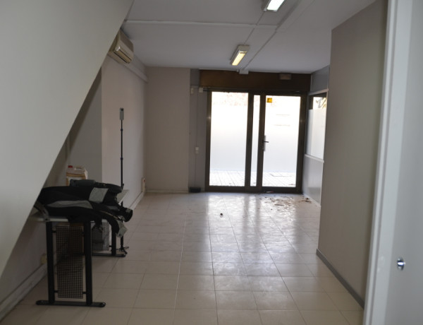 Local comercial en Venta en Cornella De Llobregat Barcelona ALMEDA