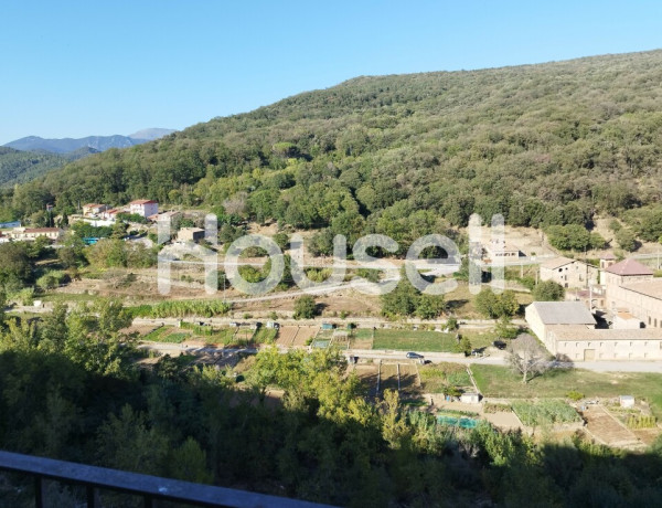 Town house For sell in Castellfollit De La Roca in Girona 